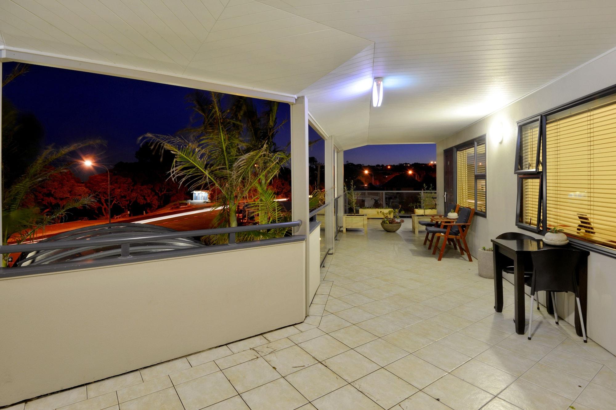 Whangaparaoa Lodge Eksteriør billede